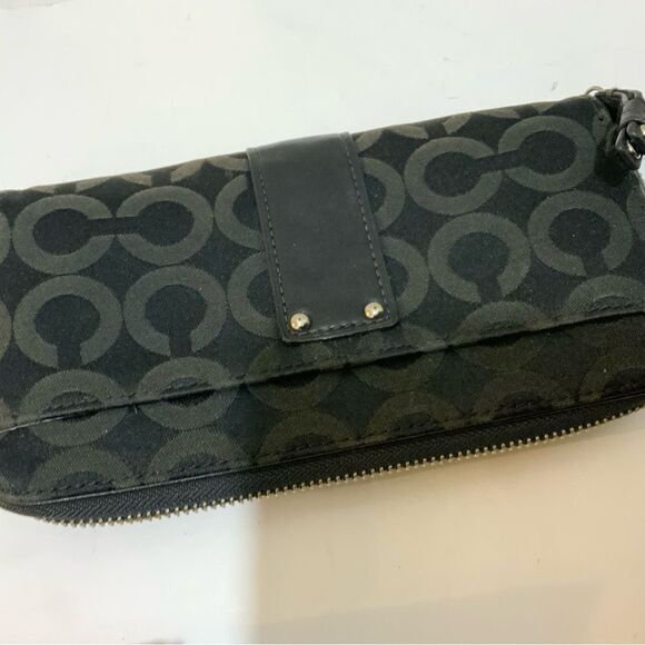 Coach Campbell Signature BRN/Black Accordion Zip Around Wallet Buckle - Picture 4 of 9